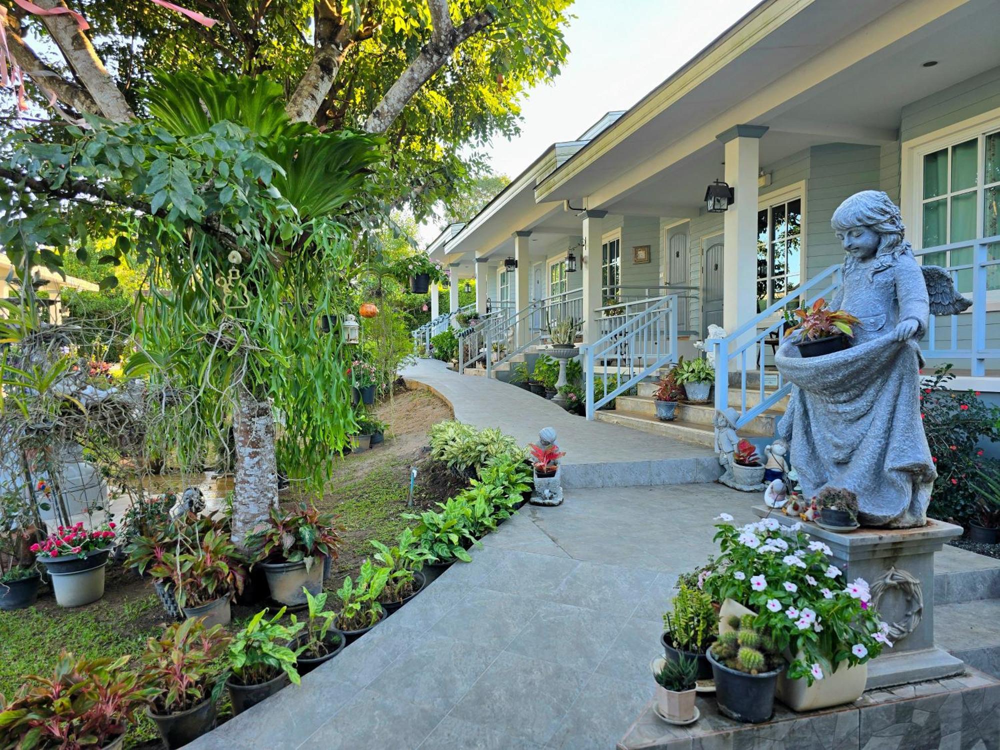 Little Cottage Chanthaburi Esterno foto